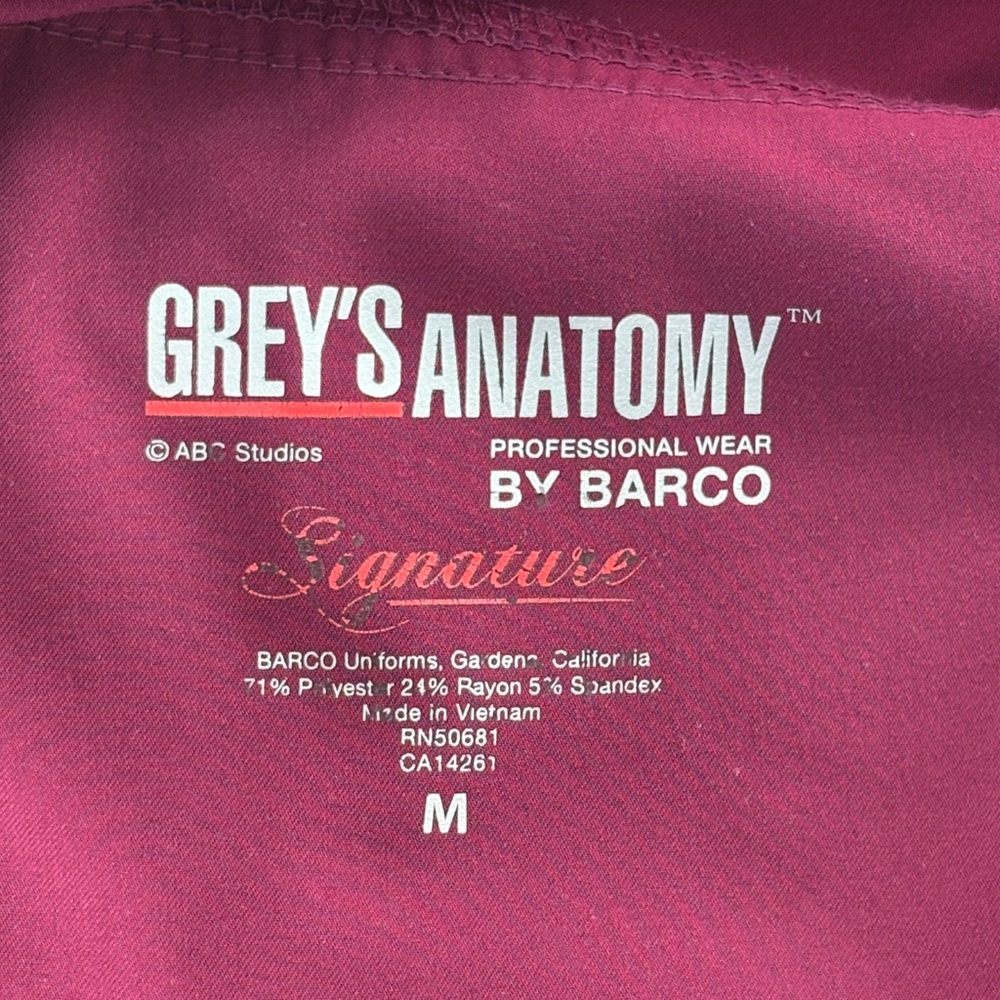 Grey’s Anatomy Scrub Set - Women’s Maroon V-neck top and Pants Medium - Picture 3 of 14